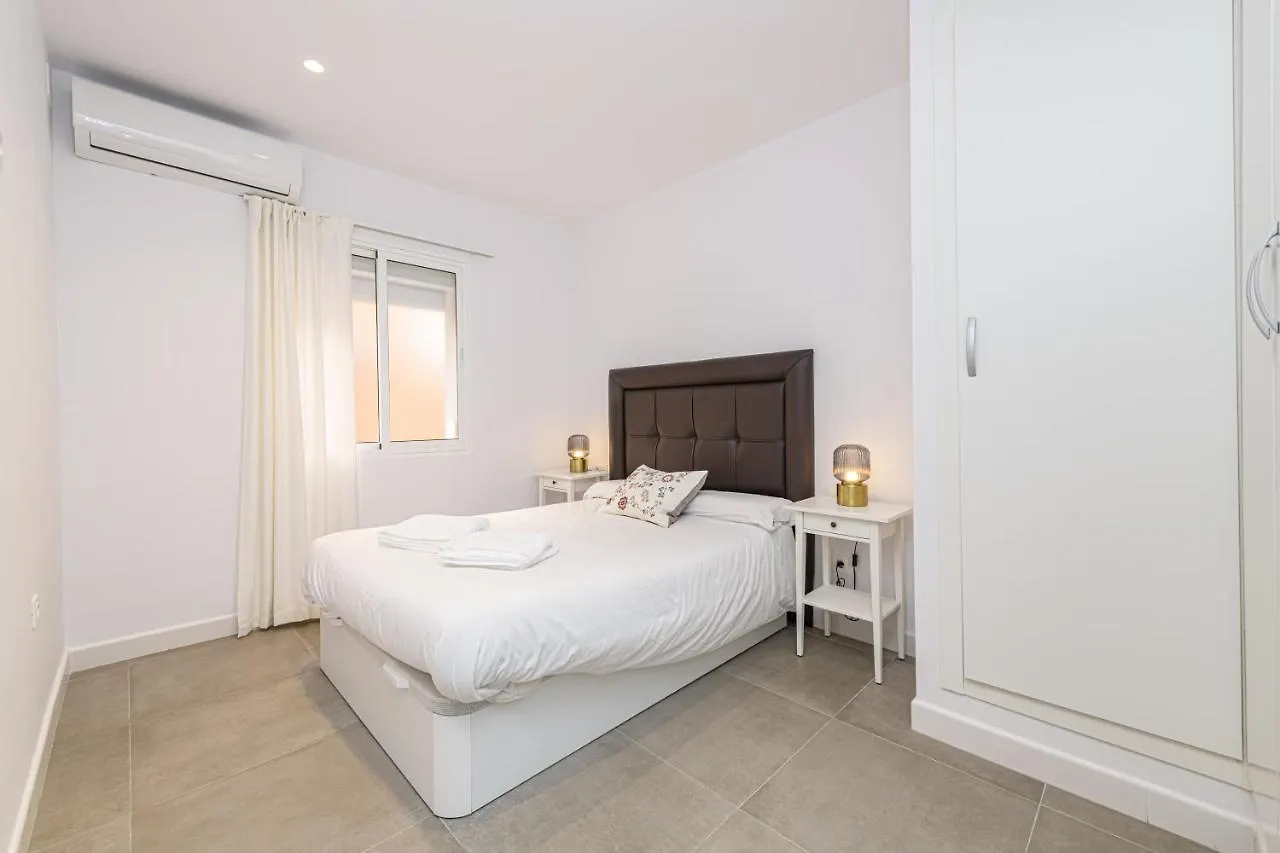 Wintowinrentals Malaga Center, Comfortable And Renovated 아파트