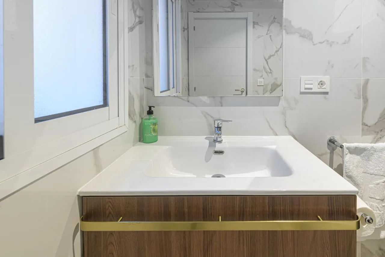 Wintowinrentals Malaga Center, Comfortable And Renovated 아파트